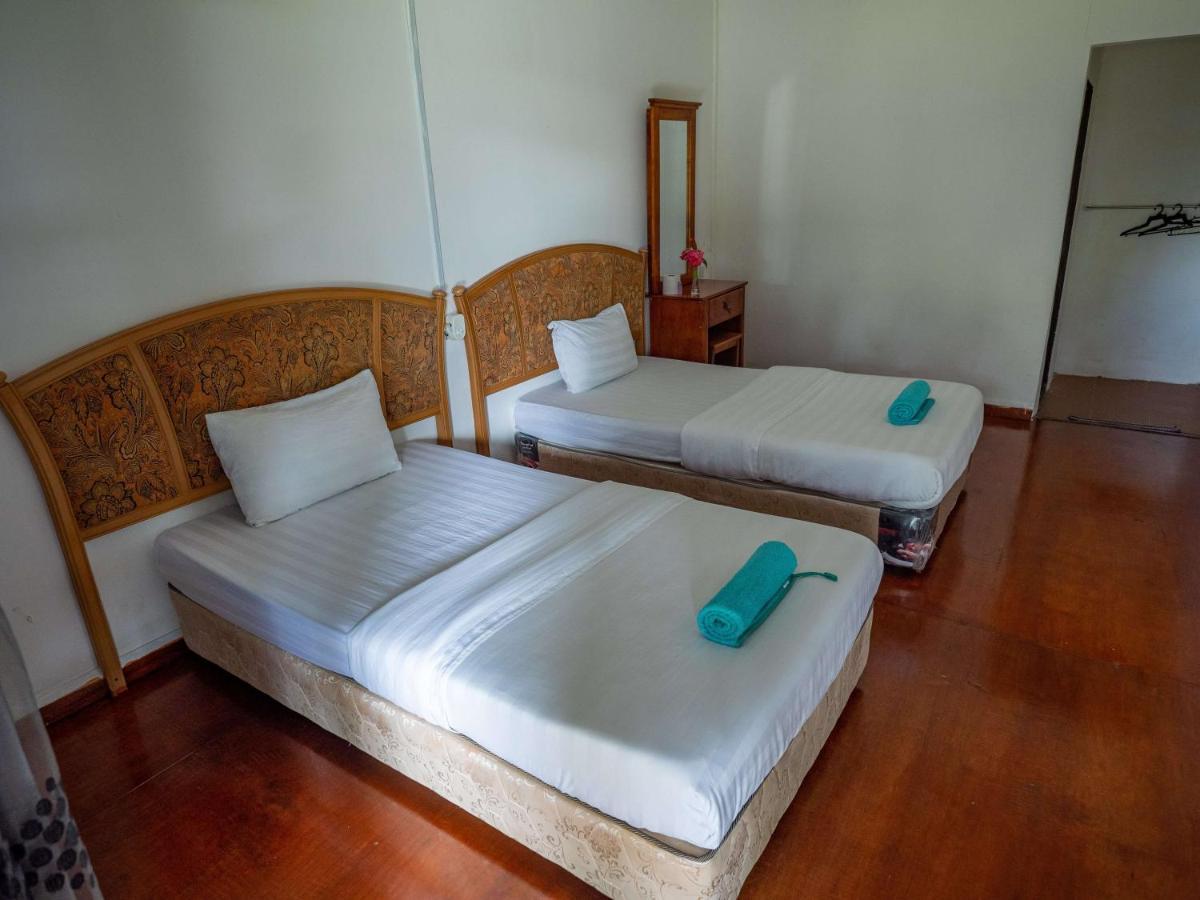 Benarat Lodge Мулу Экстерьер фото