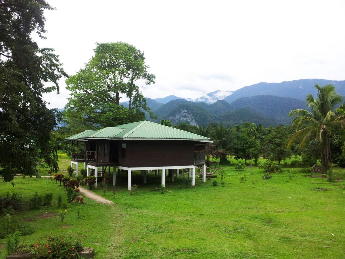 Benarat Lodge Мулу Экстерьер фото